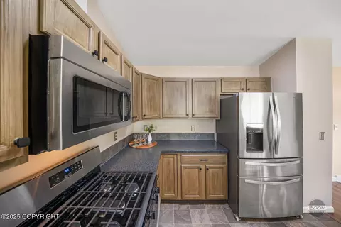 11943 Town Park Cir, Eagle River, AK 99577 photo 31