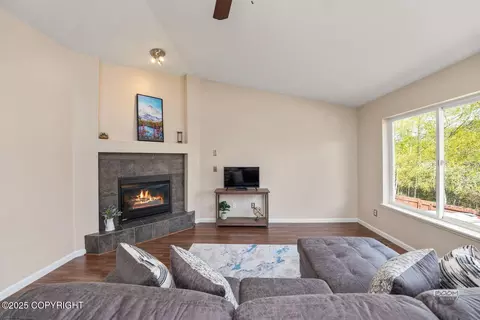 11943 Town Park Cir, Eagle River, AK 99577 photo 18
