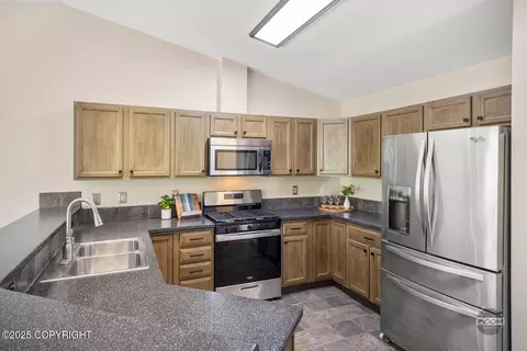 11943 Town Park Cir, Eagle River, AK 99577 photo 32