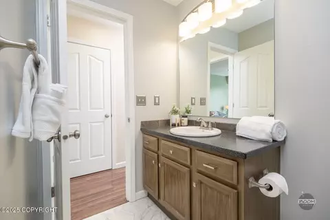 11943 Town Park Cir, Eagle River, AK 99577 photo 40