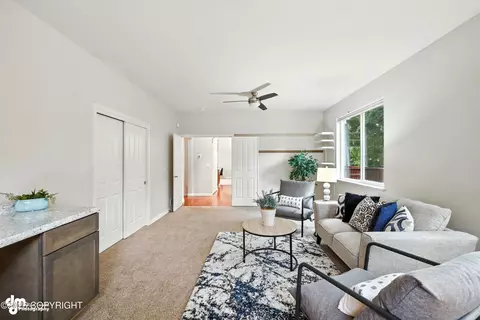 Living - 8725 Colusa Cir, Eagle River, AK 99577 photo 6 of 6