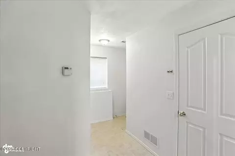 Entry Way - 20335 Granite Park Cir, Eagle River, AK 99577 photo 2 of 4