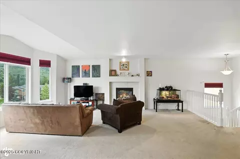 Living - 20335 Granite Park Cir, Eagle River, AK 99577 photo 2 of 3