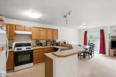 Kitchen - 20335 Granite Park Cir, Eagle River, AK 99577 photo 1 of 2