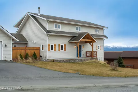 855 Soundview Ave, Homer, AK 99603