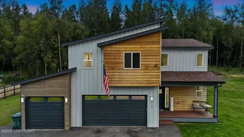 457 N Bethel Pl, Palmer, AK 99645