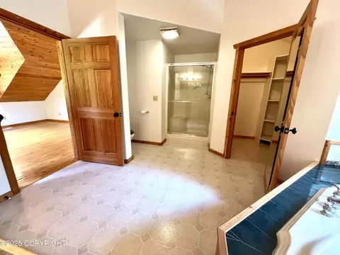 Bath - 21040 Scenic Dr, Chugiak, AK 99567 photo 2 of 10