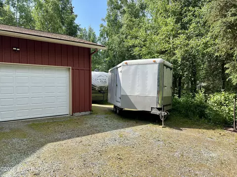 Exterior - 21040 Scenic Dr, Chugiak, AK 99567 photo 1 of 12