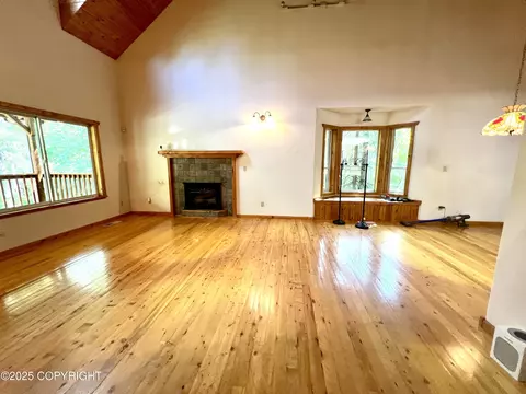 Living - 21040 Scenic Dr, Chugiak, AK 99567 photo 5 of 12
