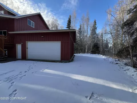 Exterior - 21040 Scenic Dr, Chugiak, AK 99567 photo 8 of 12