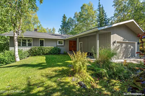 2727 Seclusion Dr, Anchorage, AK 99504