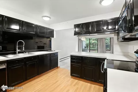 7858 Highlander Dr, Anchorage, AK 99518 photo 11