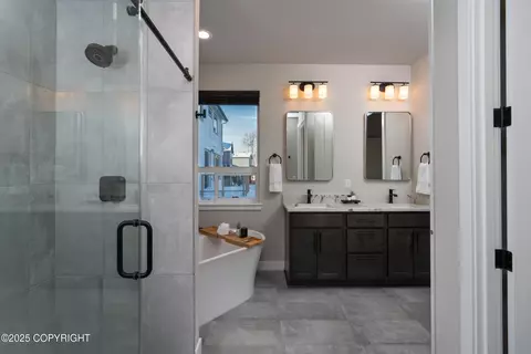Bath - 17865 Rivervista Rd, Eagle River, AK 99577 photo 4 of 8