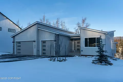 Exterior - 17865 Rivervista Rd, Eagle River, AK 99577 photo 4 of 6