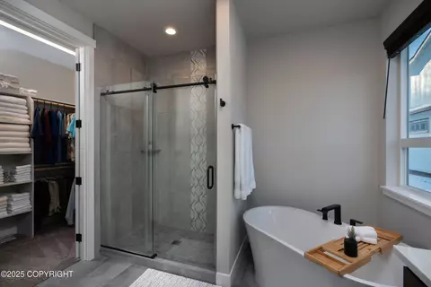 Bath - 17865 Rivervista Rd, Eagle River, AK 99577 photo 3 of 8