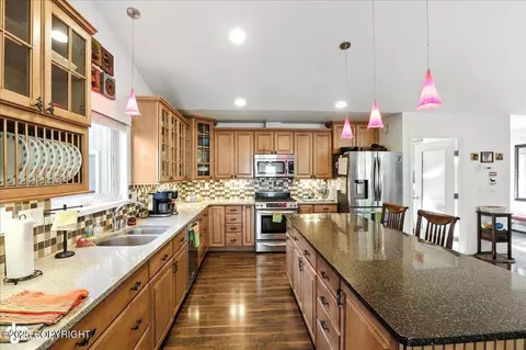 13064 Ezi View Cir, Eagle River, AK 99577 photo 9