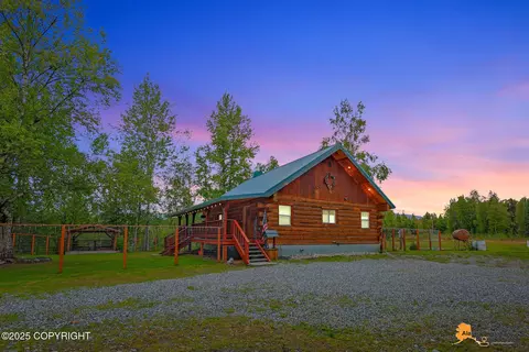 7285 W Silver Dr, Wasilla, AK 99623