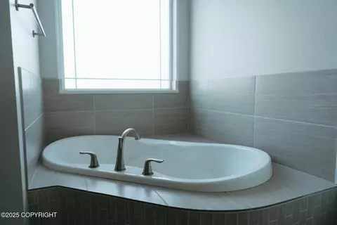 Bath - 7572 E Riparian Loop, Palmer, AK 99645 photo 5 of 7