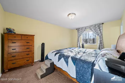 Bedroom - 981 E Fairview Loop, Wasilla, AK 99654 photo 9 of 14
