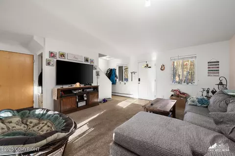Living - 981 E Fairview Loop, Wasilla, AK 99654 photo 5 of 8