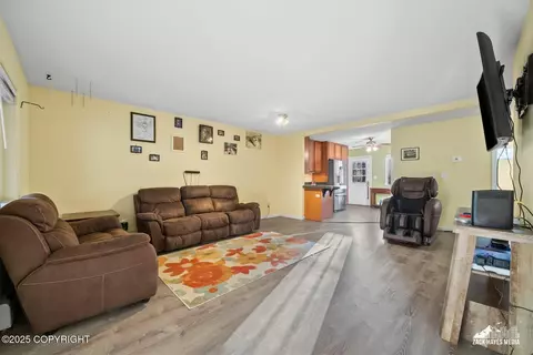 Living - 981 E Fairview Loop, Wasilla, AK 99654 photo 6 of 8