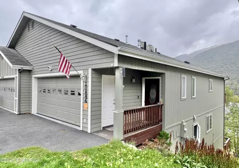 20686 Icefall Dr, Eagle River, AK 99577