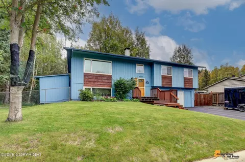 9520 Lennox Dr, Anchorage, AK 99502