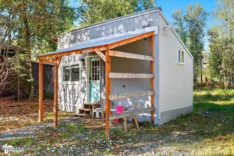 3770 S Mink St, Big Lake, AK 99652
