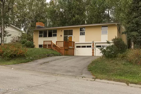 5401 Caribou Ave, Anchorage, AK 99508