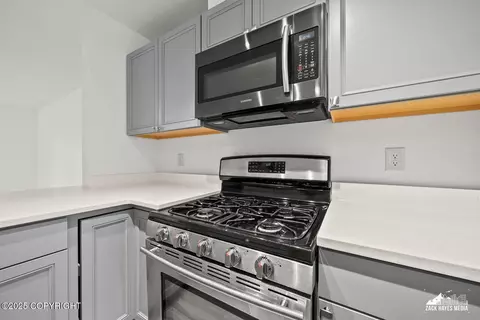 Kitchen - 424 E Manor Ave, Anchorage, AK 99501 photo 7 of 14