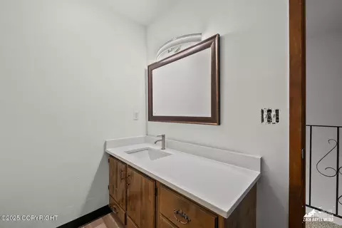 Bath - 424 E Manor Ave, Anchorage, AK 99501 photo 6 of 6