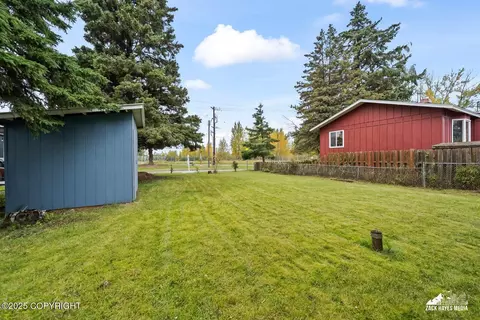 Exterior - 424 E Manor Ave, Anchorage, AK 99501 photo 6 of 6