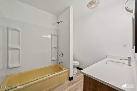 Bath - 424 E Manor Ave, Anchorage, AK 99501 photo 5 of 6