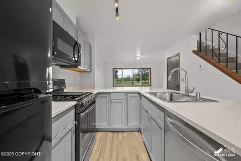 Kitchen - 424 E Manor Ave, Anchorage, AK 99501 photo 11 of 14