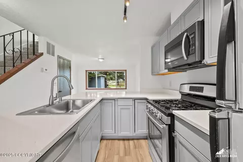 Kitchen - 424 E Manor Ave, Anchorage, AK 99501 photo 6 of 14