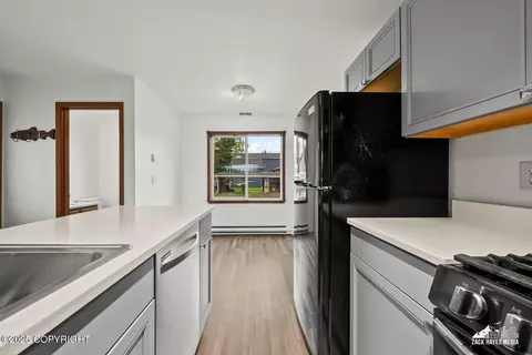 Kitchen - 424 E Manor Ave, Anchorage, AK 99501 photo 14 of 14