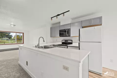 Kitchen - 424 E Manor Ave, Anchorage, AK 99501 photo 5 of 14