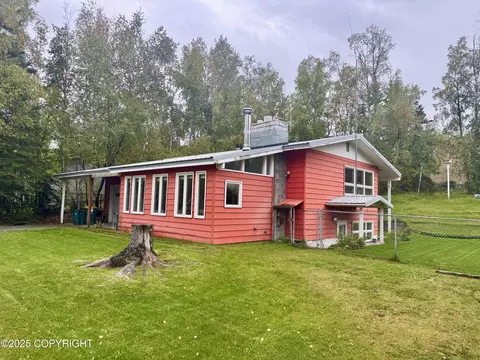 11313 Upper Sunny Cir, Eagle River, AK 99577