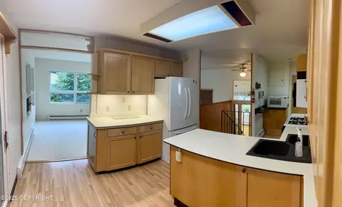 11313 Upper Sunny Cir, Eagle River, AK 99577 photo 12