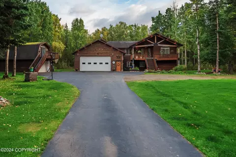 136 Eagle Vista Cir, Wasilla, AK 99654