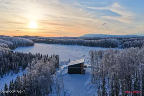 9512 N Rainbow Shores Cir, Willow, AK 99688