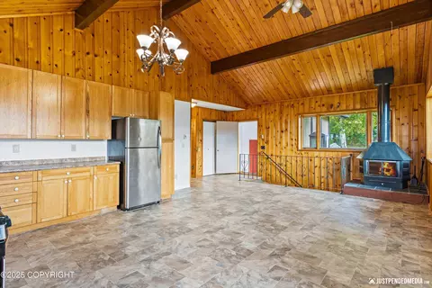 Living - 11806 W Skyline Dr, Eagle River, AK 99577 photo 3 of 6
