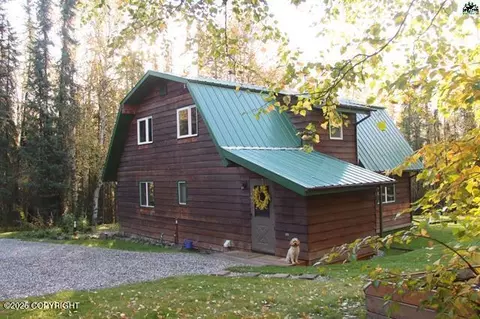 1335 Maya Ln, Fairbanks, AK 99712