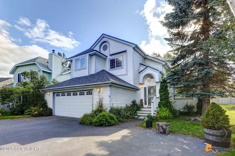 10625 Washington Cir, Anchorage, AK 99515