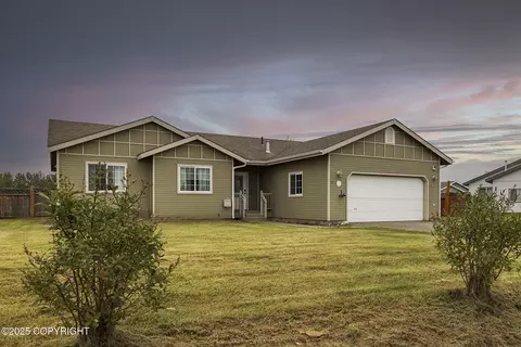 13695 E Jersey Loop, Palmer, AK 99645