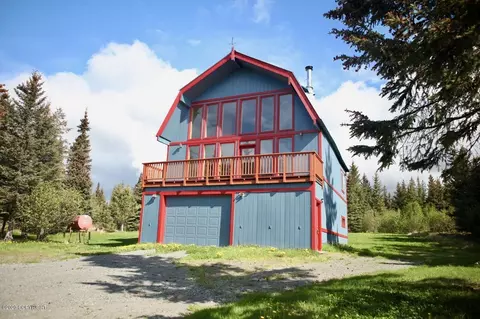 55220 Finch St, Homer, AK 99603