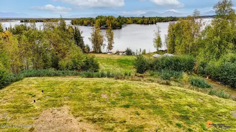 3893 S Crozier Ln, Big Lake, AK 99652