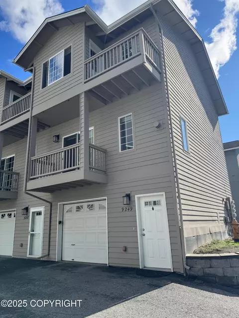 9249 Commons Pl, Anchorage, AK 99502