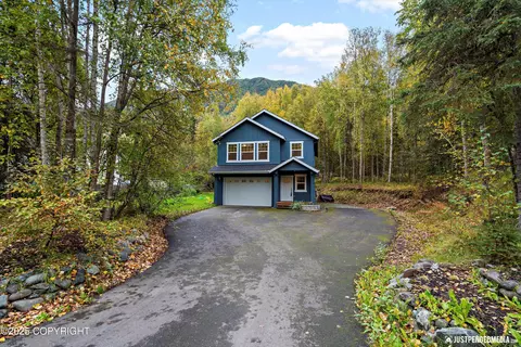21049 Sparkle Dr, Chugiak, AK 99567