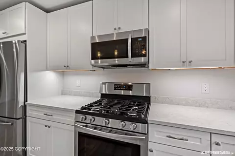 Kitchen - 21049 Sparkle Dr, Chugiak, AK 99567 photo 7 of 7